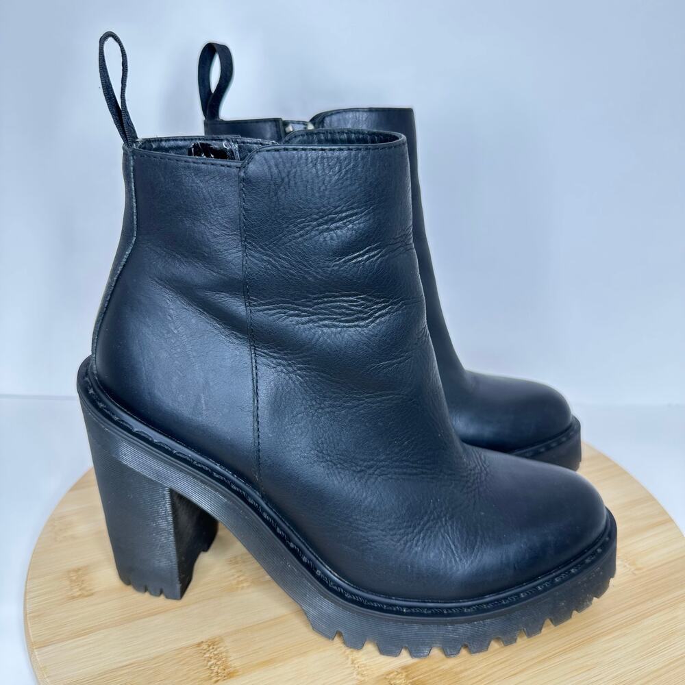 Dr. Martens Magdalena Black Leather Heeled Chelsea Chunky Lug Boots Size 7